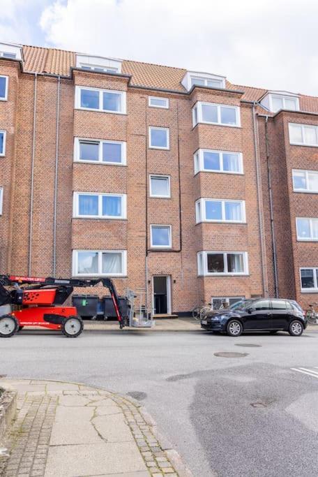 Appartamento Aalborg Med Fri Parkering I Dejligt Omrade